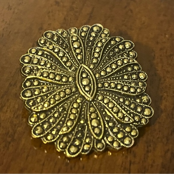 Vintage  scarf clip from West Germany. Gold tone metal. 1950’s or 1960’s - Picture 3 of 8